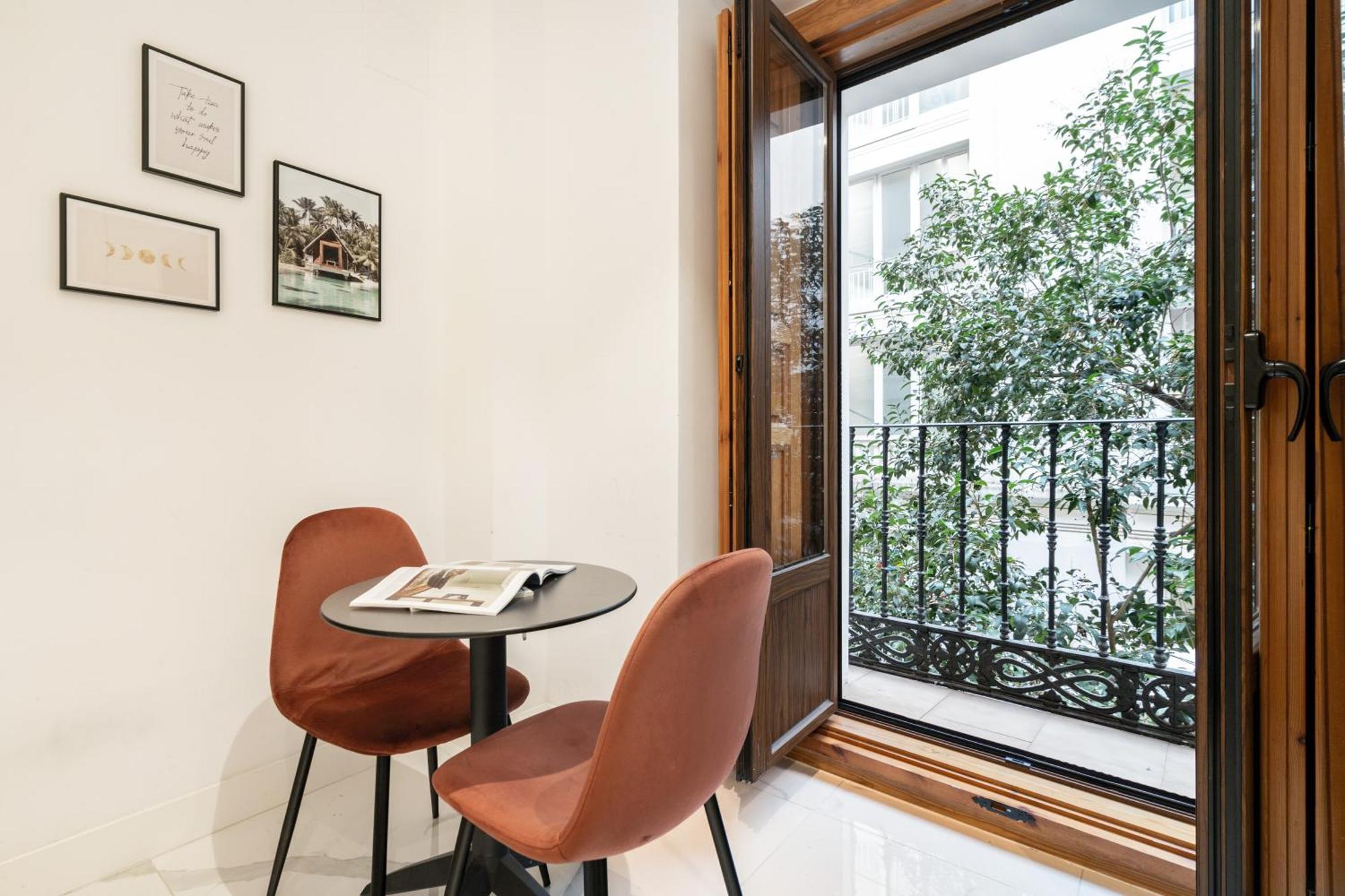 Dobo Madrid Luna Bagian luar foto